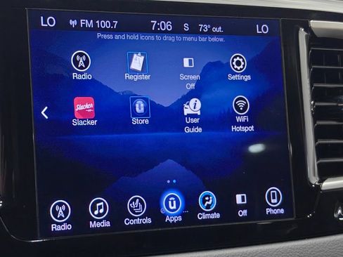 Used 2017 Chrysler Pacifica Touring-L FWD image 43