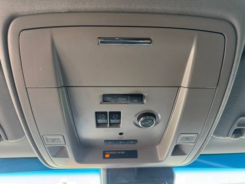 Used 2016 Chevrolet Tahoe LT AWD/4WD image 15