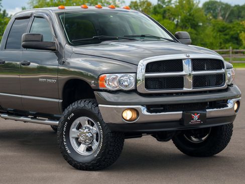 Used 2003 Dodge Ram 2500 Truck ST AWD/4WD image 4