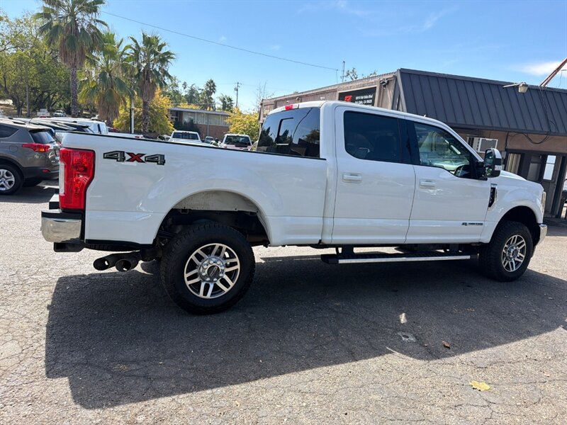 Used 2019 Ford F250 Lariat w/ Lariat Value Package AWD/4WD image 9