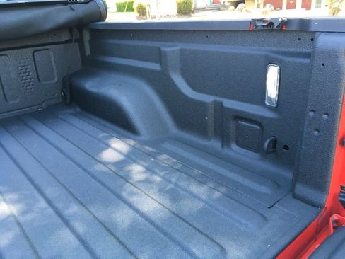 Used 2021 Jeep Gladiator Mojave AWD/4WD image 34