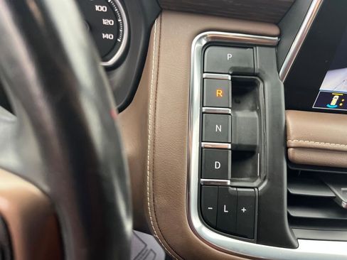 Used 2021 Chevrolet Suburban High Country image 17