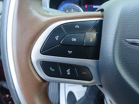 Used 2021 Chrysler Pacifica Limited AWD/4WD image 20