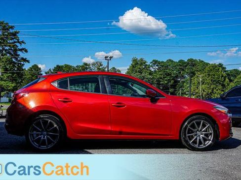 Used 2018 MAZDA MAZDA3 Touring FWD image 9