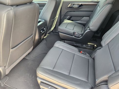 New 2026 Chevrolet Suburban LT w/ Comfort Package image 24