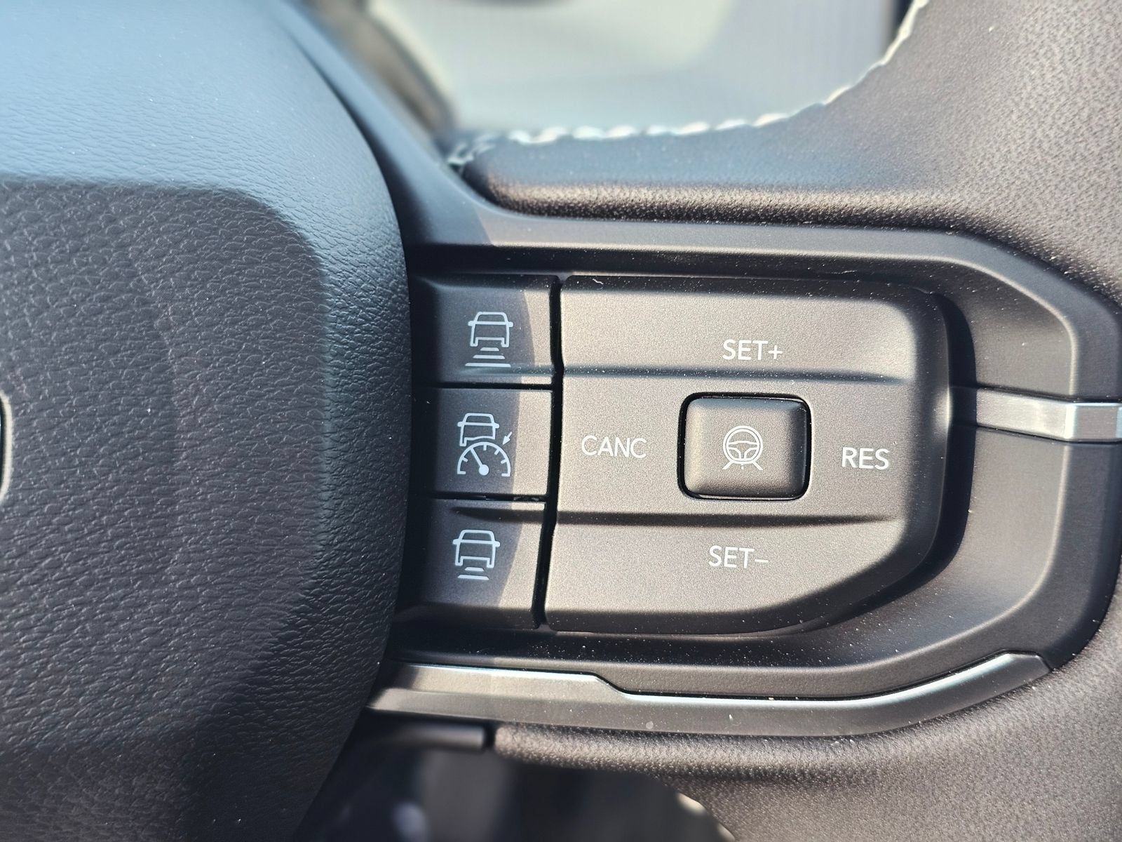 New 2026 Jeep Cherokee Laredo AWD/4WD image 18
