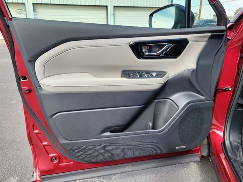 Used 2025 Subaru Forester Limited image 15