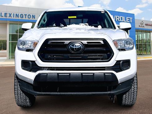 Used 2019 Toyota Tacoma SR w/ SR Convenience Package image 3