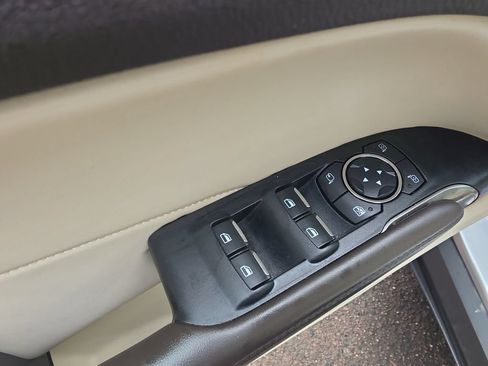 Used 2016 Lincoln MKC Select w/ Select Plus Package FWD image 13