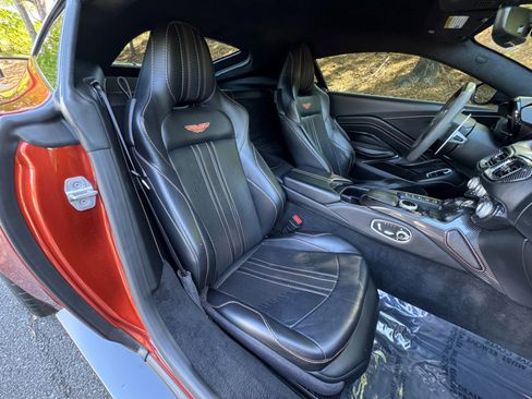 Used 2020 Aston Martin V8 Vantage Coupe RWD image 49