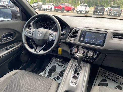 Used 2021 Honda HR-V Sport image 32