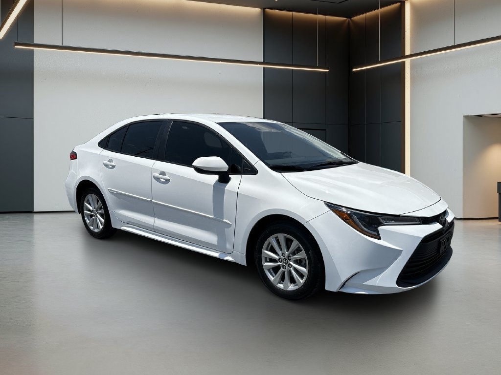 Used 2024 Toyota Corolla LE w/ LE Convenience Package FWD image 8