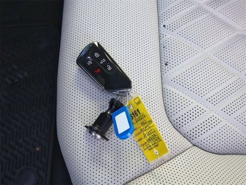 New 2025 Volkswagen Atlas Cross Sport SEL Premium R-Line image 29