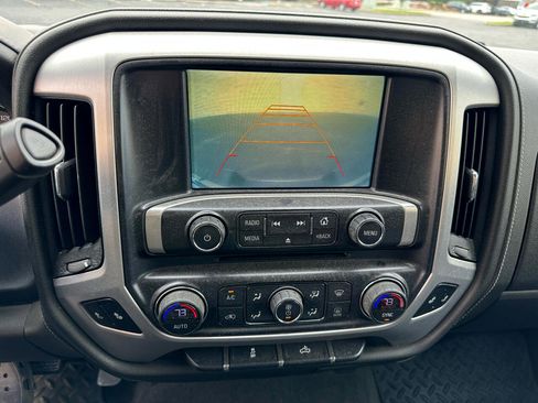 Used 2017 GMC Sierra 1500 SLE image 16
