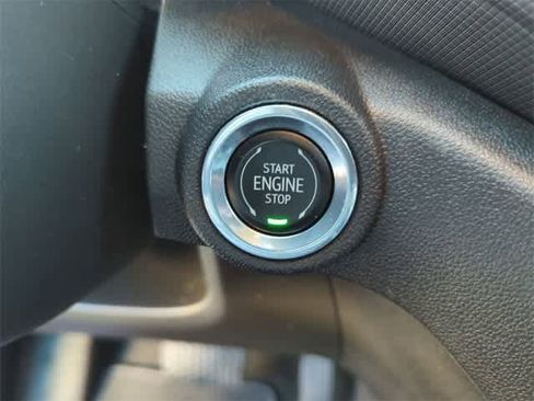 Used 2022 Chevrolet TrailBlazer LT w/ Convenience Package image 16