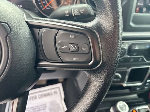Used 2023 Jeep Gladiator Sport AWD/4WD image 28