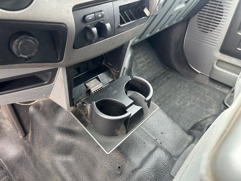 Used 2011 Ford F250 XLT w/ XLT Interior Pkg image 23