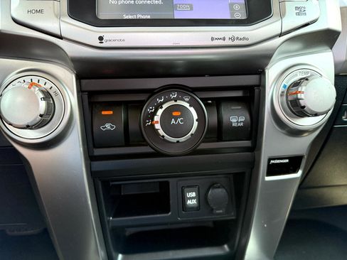 Used 2019 Toyota 4Runner SR5 image 32