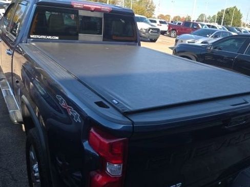 Used 2020 Chevrolet Silverado 2500 LTZ w/ LTZ Convenience Package image 24