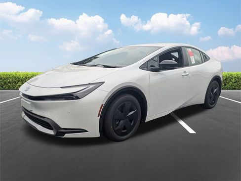 New 2026 Toyota Prius Plug-In Hybrid image 8