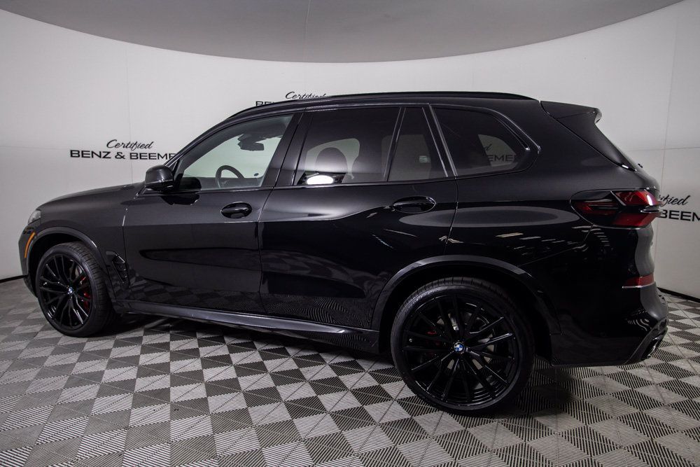 Used 2026 BMW X5 sDrive40i w/ M Sport Package RWD image 11