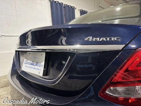 Used 2016 Mercedes-Benz C 300 4MATIC Sedan image 38