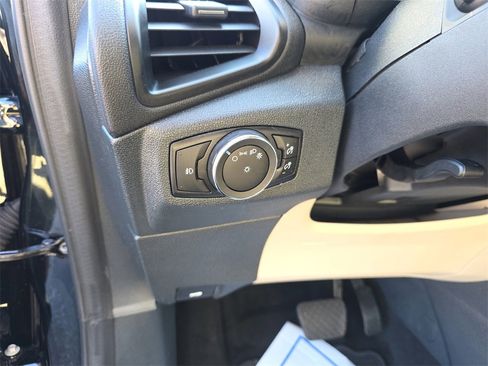 Certified 2021 Ford EcoSport SE image 20