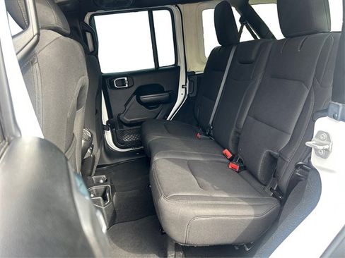Used 2018 Jeep Wrangler Unlimited Sport S AWD/4WD image 43