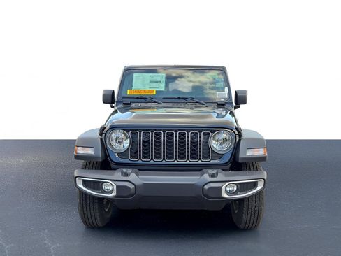 New 2025 Jeep Gladiator Sport image 2