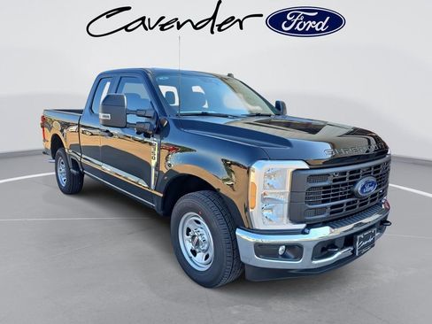 New 2026 Ford F350 XL w/ 360-Degree Camera Package image 3