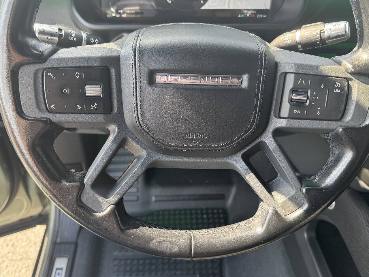 Used 2022 Land Rover Defender 110 X-Dynamic HSE AWD/4WD image 12
