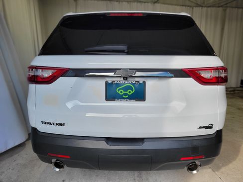 Certified 2020 Chevrolet Traverse LS w/ LPO, Blackout Package image 6