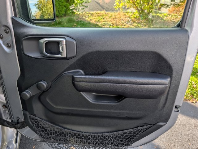 Used 2018 Jeep Wrangler Unlimited Sport AWD/4WD image 34