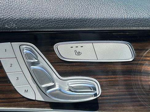 Used 2019 Mercedes-Benz C 300 4MATIC Sedan image 14
