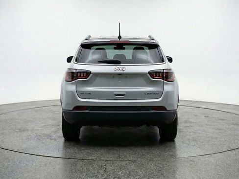 Used 2025 Jeep Compass Limited AWD/4WD image 7