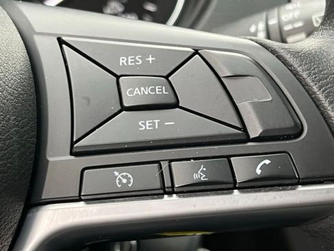 Used 2020 Nissan Rogue S image 31