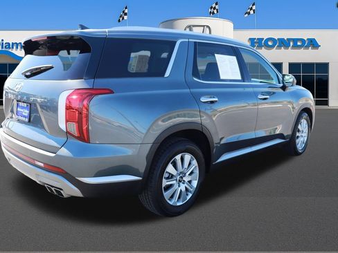 Used 2025 Hyundai Palisade SEL FWD image 6