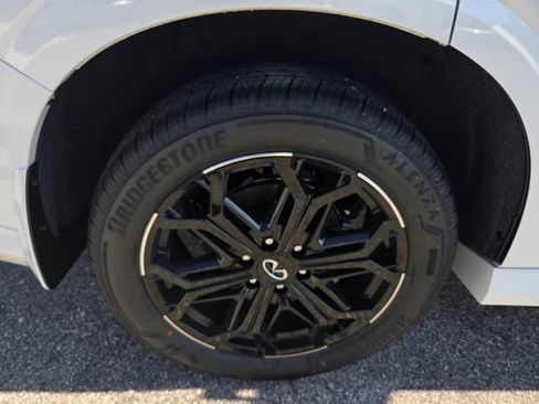 New 2026 INFINITI QX80 4WD image 19