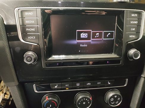 Used 2015 Volkswagen GTI Autobahn image 30