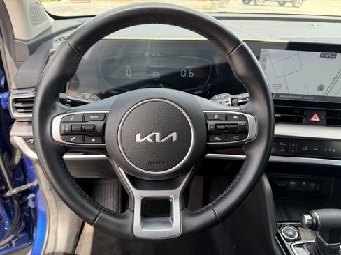 Used 2024 Kia Sportage EX FWD image 35