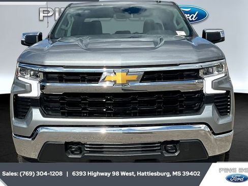 Used 2024 Chevrolet Silverado 1500 LT image 3