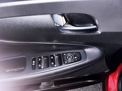 Used 2020 Hyundai Santa Fe SEL image 15