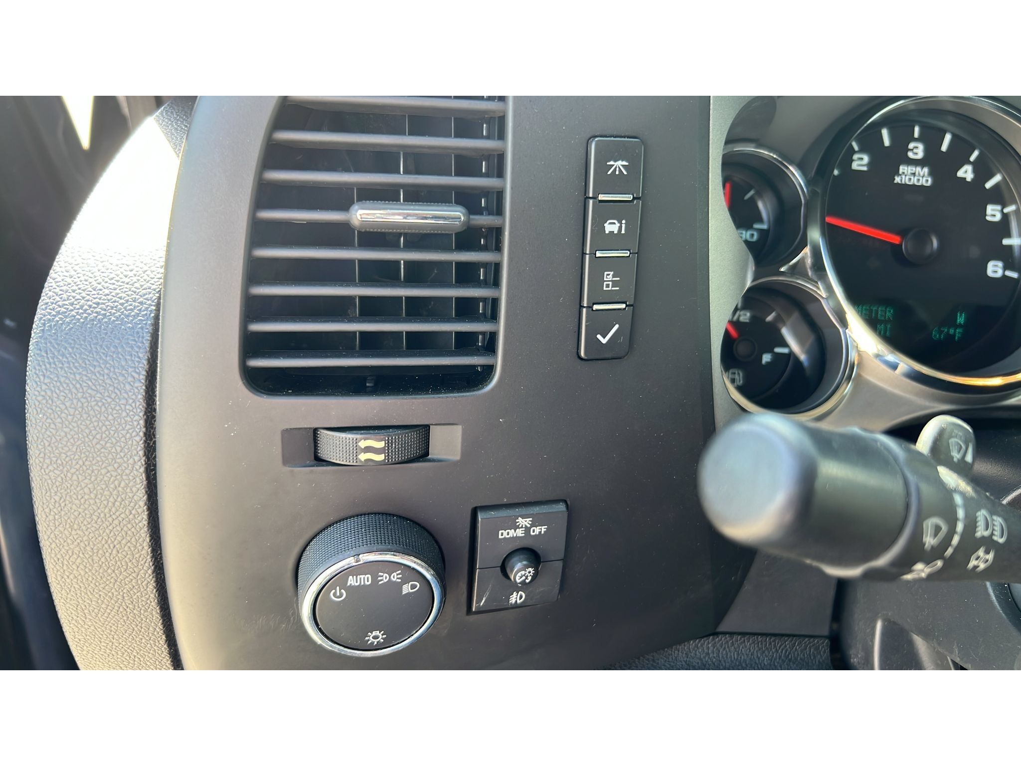 Used 2011 GMC Sierra 1500 SLE AWD/4WD image 23