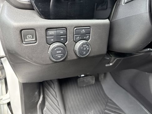 Used 2024 Chevrolet Silverado 1500 LT Trail Boss w/ Protection Package AWD/4WD image 15