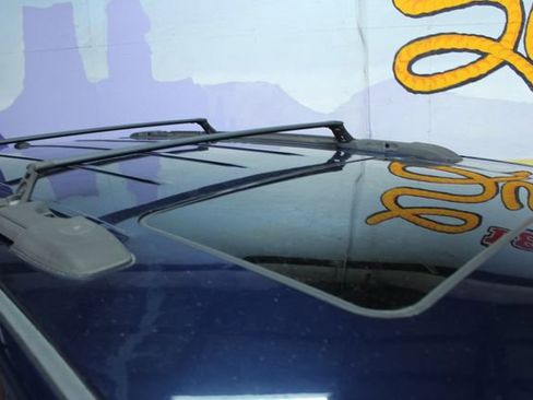 Used 2016 Chrysler Town & Country Touring w/ Driver Convenience Group image 2