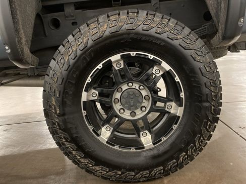 Used 2010 Chevrolet Silverado 2500 LT w/ Interior Plus Package image 20