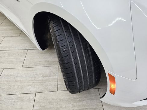 Used 2020 Chevrolet Camaro LT w/ Technology Package image 40