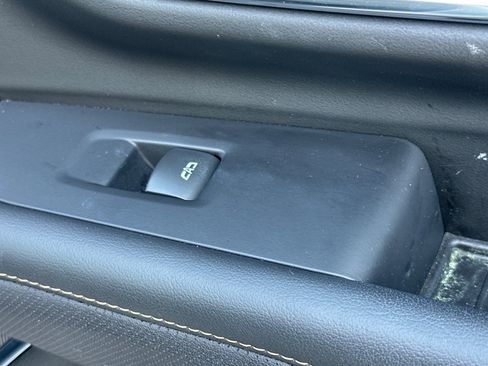 Used 2023 GMC Yukon AT4 image 23