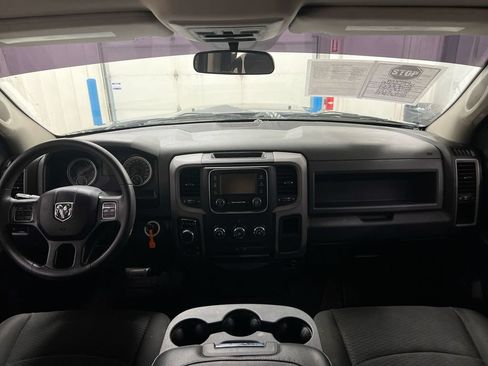Used 2018 RAM 1500 Express w/ Express Value Package AWD/4WD image 10