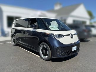 New 2025 Volkswagen ID. Buzz Pro S Plus AWD/4WD video 1